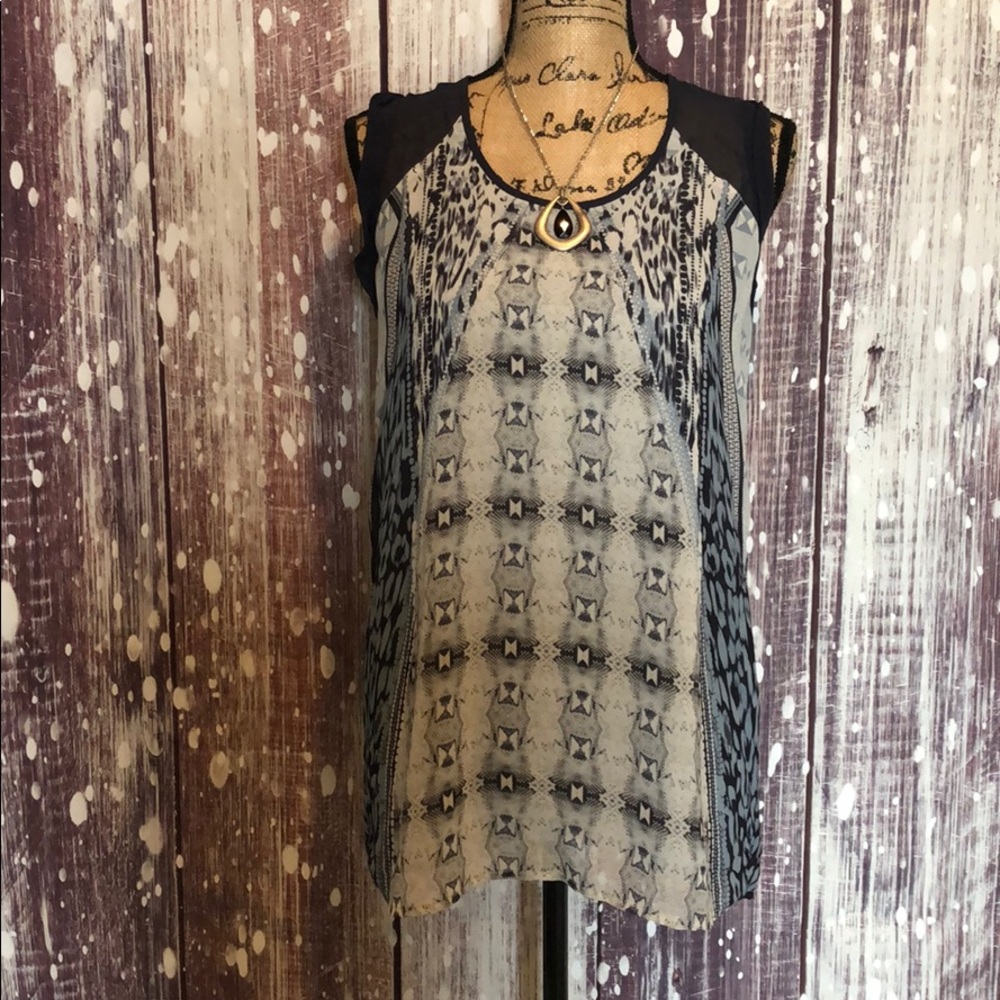 Cabi top size Small